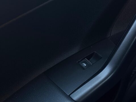 Volkswagen Polo 1.0 TSI SE Euro 6 (s/s) 5dr 40