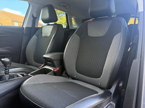 Vauxhall Grandland X 1.2 Turbo Sport Nav Euro 6 (s/s) 5dr 28