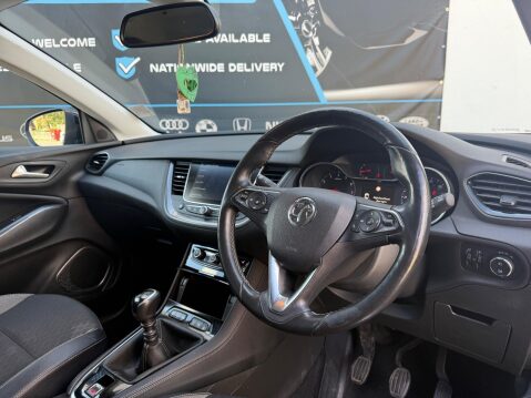 Vauxhall Grandland X 1.2 Turbo Sport Nav Euro 6 (s/s) 5dr 17