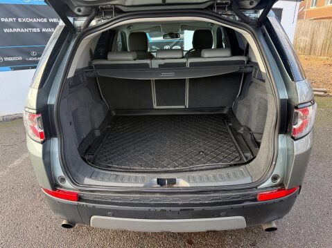 Land Rover Discovery Sport 2.0 TD4 SE Tech 4WD Euro 6 (s/s) 5dr (5 Seat) 37