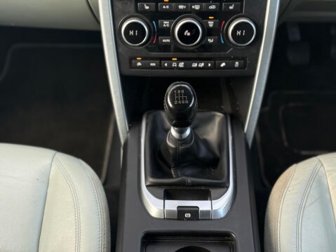 Land Rover Discovery Sport 2.0 TD4 SE Tech 4WD Euro 6 (s/s) 5dr (5 Seat) 47