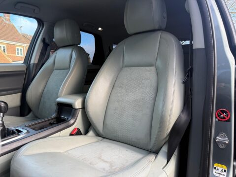 Land Rover Discovery Sport 2.0 TD4 SE Tech 4WD Euro 6 (s/s) 5dr (5 Seat) 44