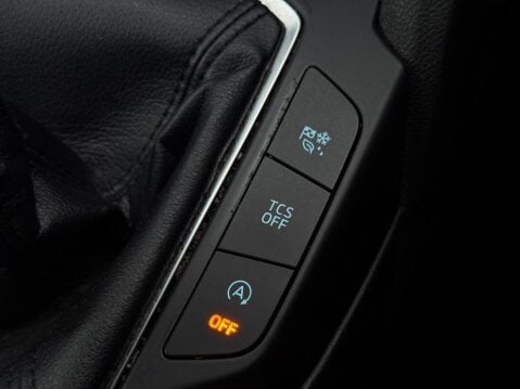 Ford Focus 1.5 EcoBlue Zetec Euro 6 (s/s) 5dr 57