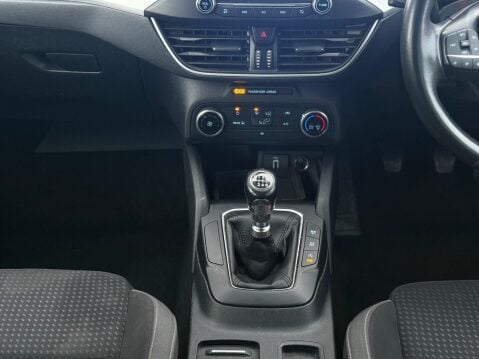 Ford Focus 1.5 EcoBlue Zetec Euro 6 (s/s) 5dr 43