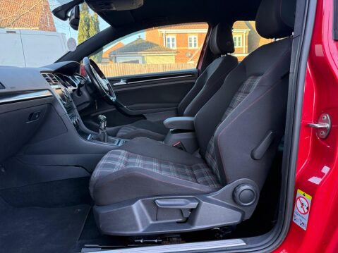 Volkswagen Golf 2.0 TSI BlueMotion Tech GTI Euro 6 (s/s) 3dr 39