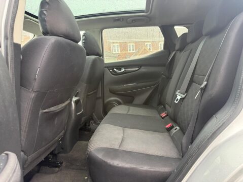 Nissan Qashqai 1.5 dCi N-Connecta 2WD Euro 6 (s/s) 5dr 47