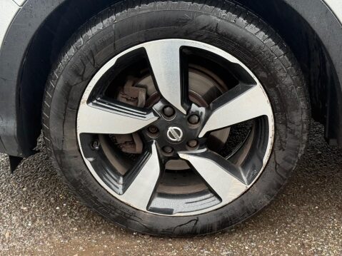 Nissan Qashqai 1.5 dCi N-Connecta 2WD Euro 6 (s/s) 5dr 38