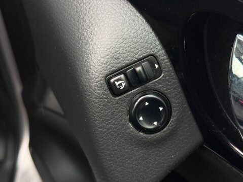 Nissan Qashqai 1.5 dCi N-Connecta 2WD Euro 6 (s/s) 5dr 67