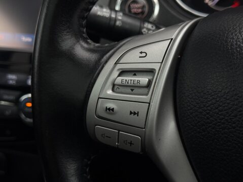 Nissan Qashqai 1.5 dCi N-Connecta 2WD Euro 6 (s/s) 5dr 78