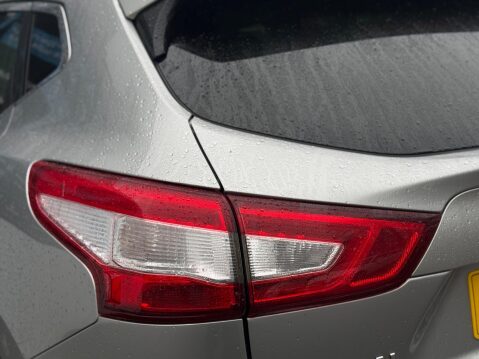 Nissan Qashqai 1.5 dCi N-Connecta 2WD Euro 6 (s/s) 5dr 29