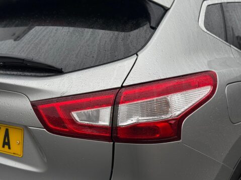 Nissan Qashqai 1.5 dCi N-Connecta 2WD Euro 6 (s/s) 5dr 27