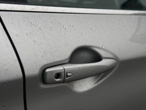 Nissan Qashqai 1.5 dCi N-Connecta 2WD Euro 6 (s/s) 5dr 23