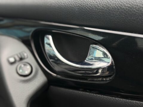 Nissan Qashqai 1.5 dCi N-Connecta 2WD Euro 6 (s/s) 5dr 68