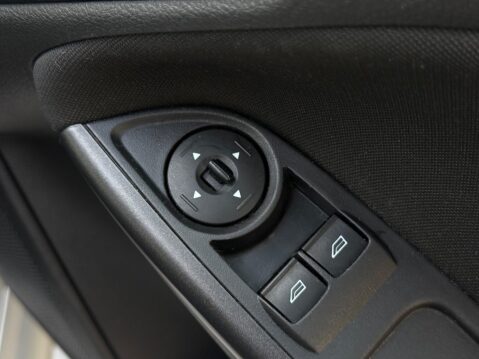 Ford Focus 1.0T EcoBoost ST-Line Euro 6 (s/s) 5dr 66