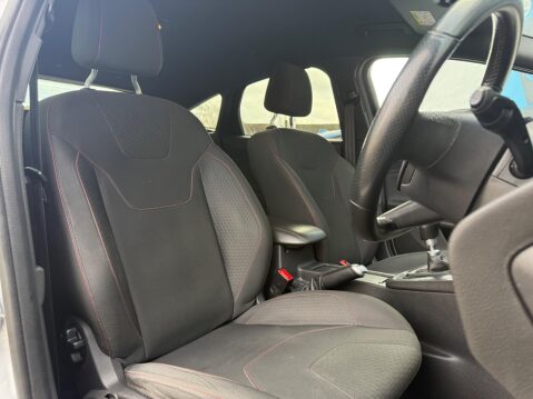 Ford Focus 1.0T EcoBoost ST-Line Euro 6 (s/s) 5dr 42
