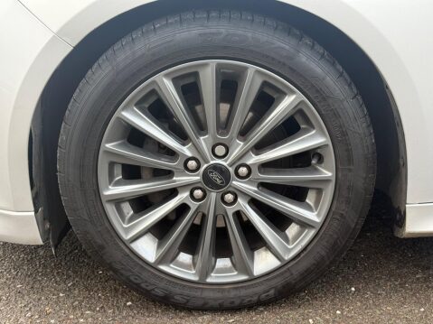 Ford Focus 1.0T EcoBoost ST-Line Euro 6 (s/s) 5dr 37