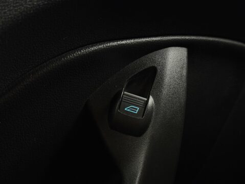 Ford Kuga 1.5T EcoBoost ST-Line Euro 6 (s/s) 5dr 57