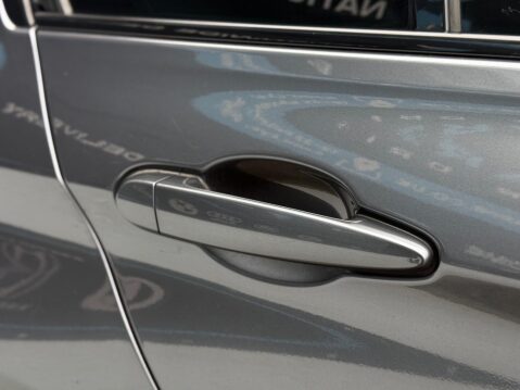 BMW 3 Series 3.0 330d M Sport Auto xDrive Euro 5 (s/s) 4dr 26