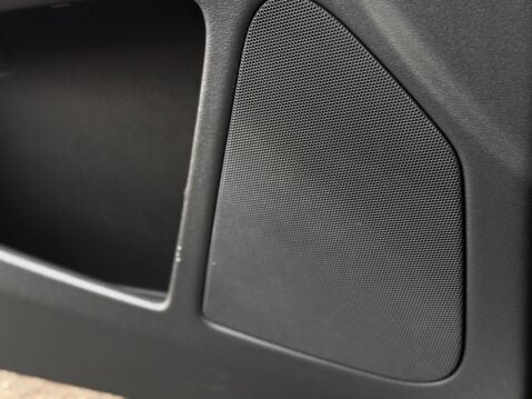 Volvo XC60 2.0 D4 R-Design Lux Nav Euro 6 (s/s) 5dr 75