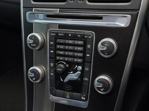 Volvo XC60 2.0 D4 R-Design Lux Nav Euro 6 (s/s) 5dr 85