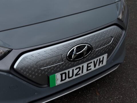 Hyundai IONIQ 38.3kWh Premium SE Auto 5dr 19