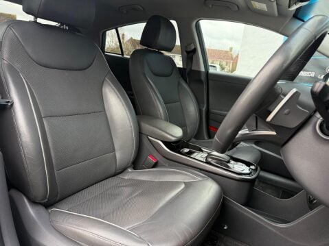 Hyundai IONIQ 38.3kWh Premium SE Auto 5dr 47