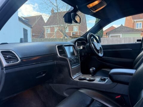 Jeep Grand Cherokee 3.0 V6 CRD Limited Auto 4WD Euro 5 5dr 52