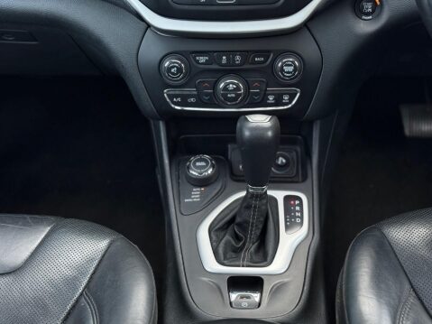 Jeep Cherokee 2.2 MultiJetII Overland Auto 4WD Euro 6 (s/s) 5dr 58