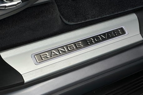 Land Rover Range Rover Sport SVR 40