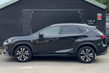 Lexus NX 300H F SPORT 2