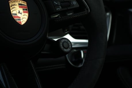 Porsche Panamera GTS PDK 30