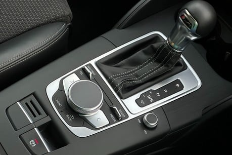 Audi S3 S3 TFSI QUATTRO BLACK EDITION 7