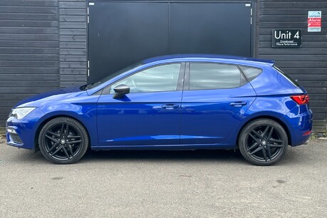 SEAT Leon TSI EVO FR BLACK EDITION 2