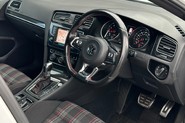 Volkswagen Golf GTI DSG 4