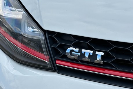 Volkswagen Golf GTI DSG 22