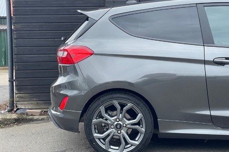 Ford Fiesta ST-LINE X 12