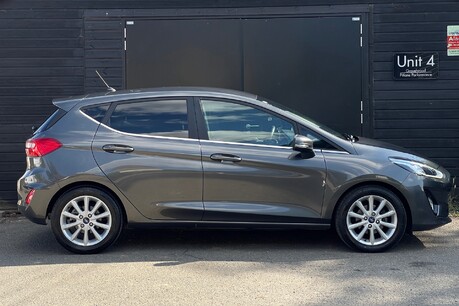 Ford Fiesta 1.0T EcoBoost Titanium 12