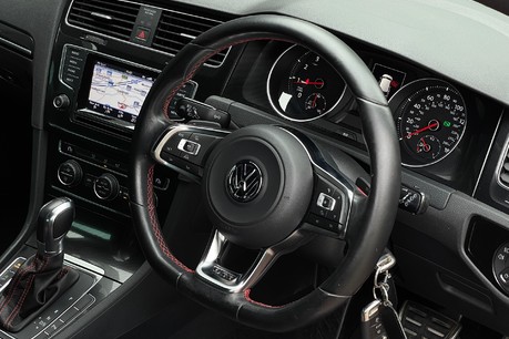 Volkswagen Golf GTI DSG 18