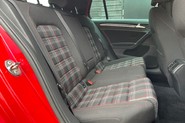 Volkswagen Golf GTI DSG 20