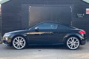 Audi TT TFSI QUATTRO BLACK EDITION 2