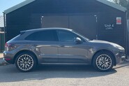 Porsche Macan D S PDK 12