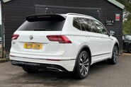 Volkswagen Tiguan Allspace R-LINE TECH TDI DSG 13