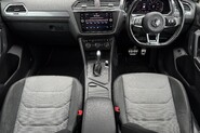 Volkswagen Tiguan Allspace R-LINE TECH TDI DSG 10