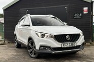 MG ZS EXCLUSIVE 11