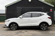 MG ZS EXCLUSIVE 2