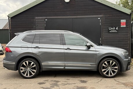 Volkswagen Tiguan Allspace R-LINE TDI DSG 12