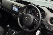 Toyota Yaris VVT-I ICON TECH 10