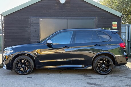 BMW X5 M50D 2