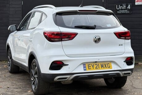 MG ZS EXCLUSIVE T-GDI 3