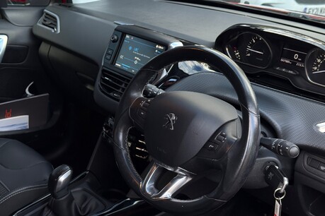 Peugeot 2008 PURETECH ALLURE 19